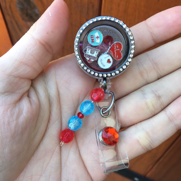 Accessories - Nurse Floating Charms Badge Holder